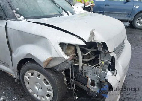 2009 Scion Xb z USA, uszkodzony, nr VIN JTLKE50EX91061211